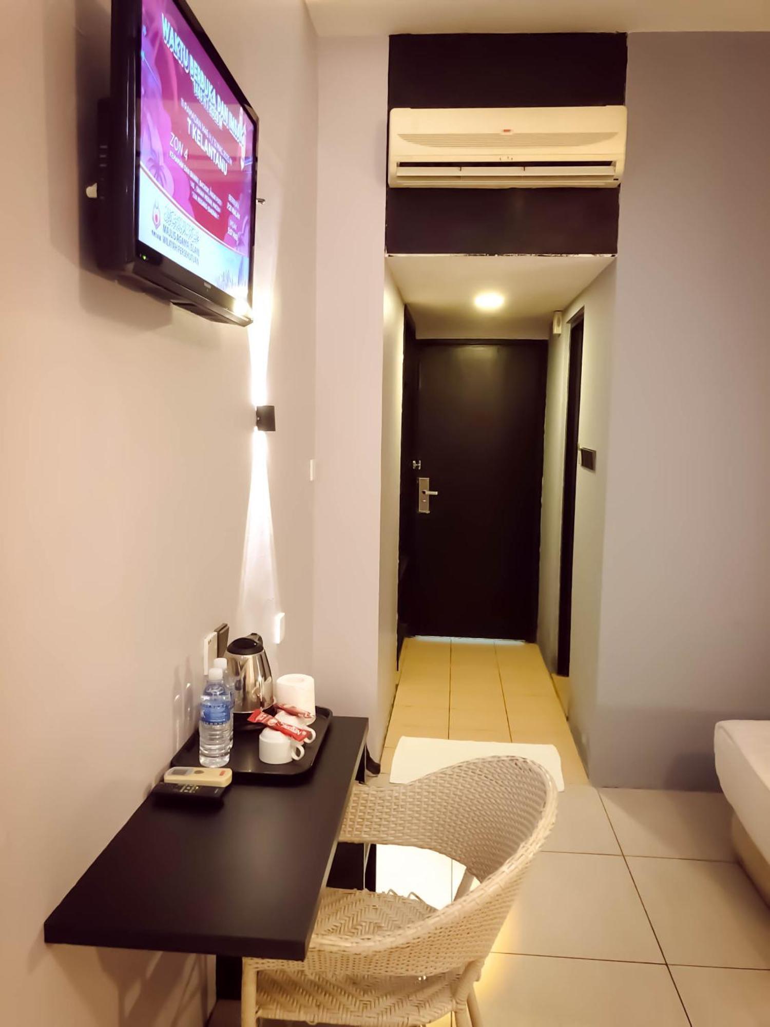 De Choice Hotel Тавау Экстерьер фото