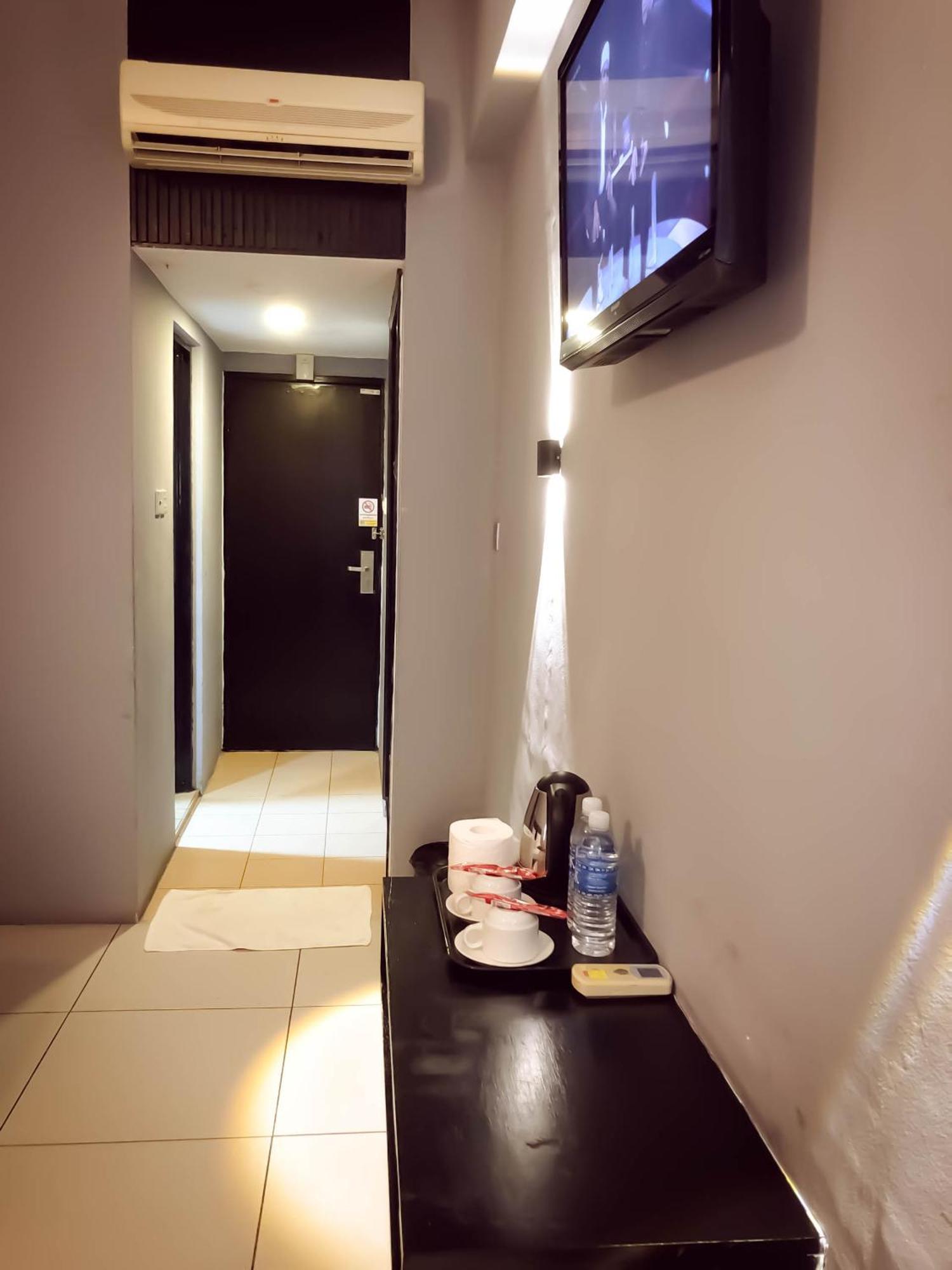 De Choice Hotel Тавау Экстерьер фото